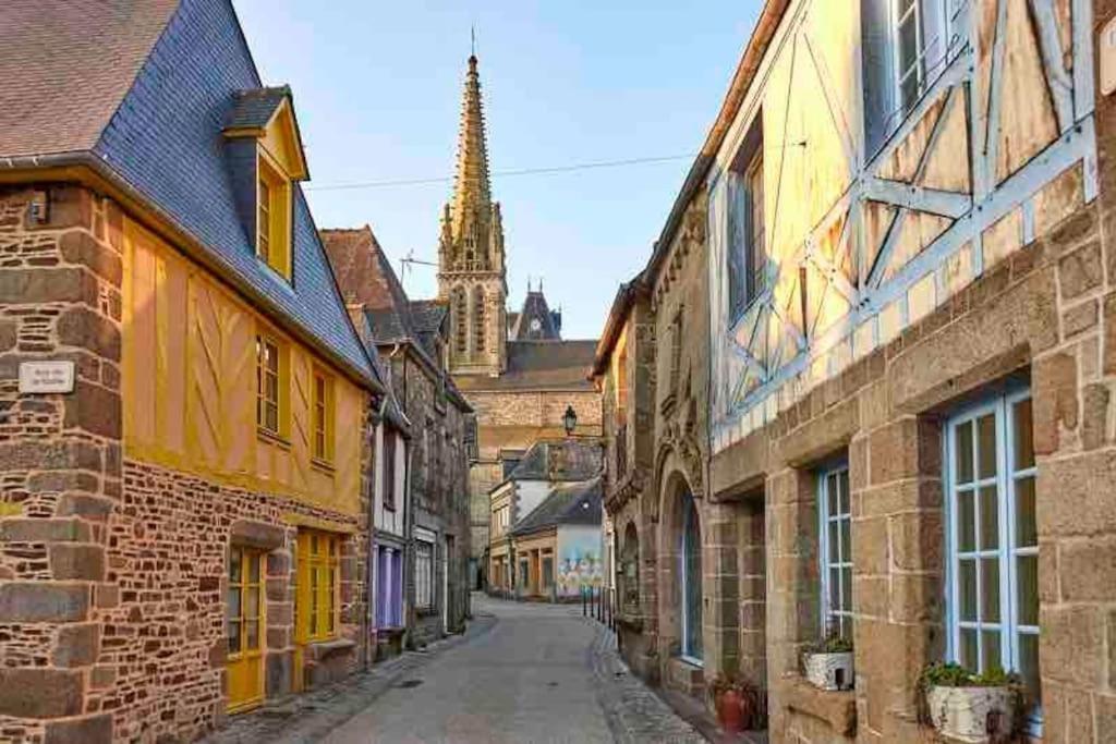 Charmante Maison, Coeur De Bourg Bazouges-la-Pérouse Exterior foto
